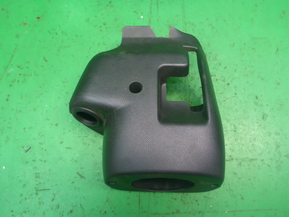 Кожух рулевой колонки