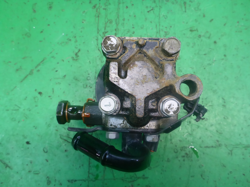 Насос ГУР (гидроусилитель руля)