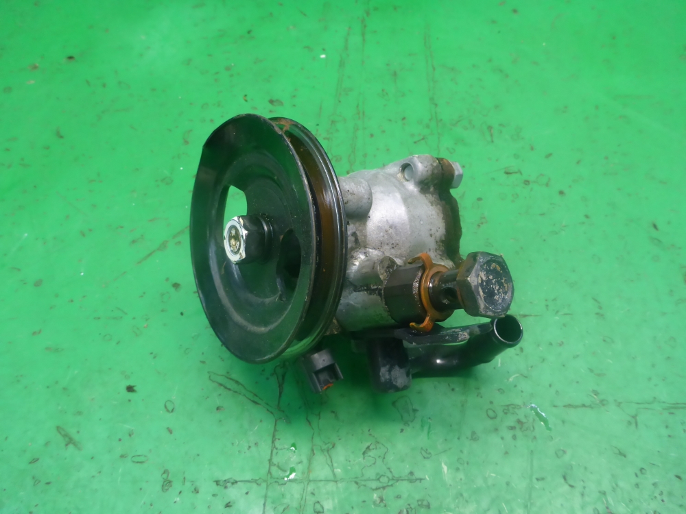 Насос ГУР (гидроусилитель руля)