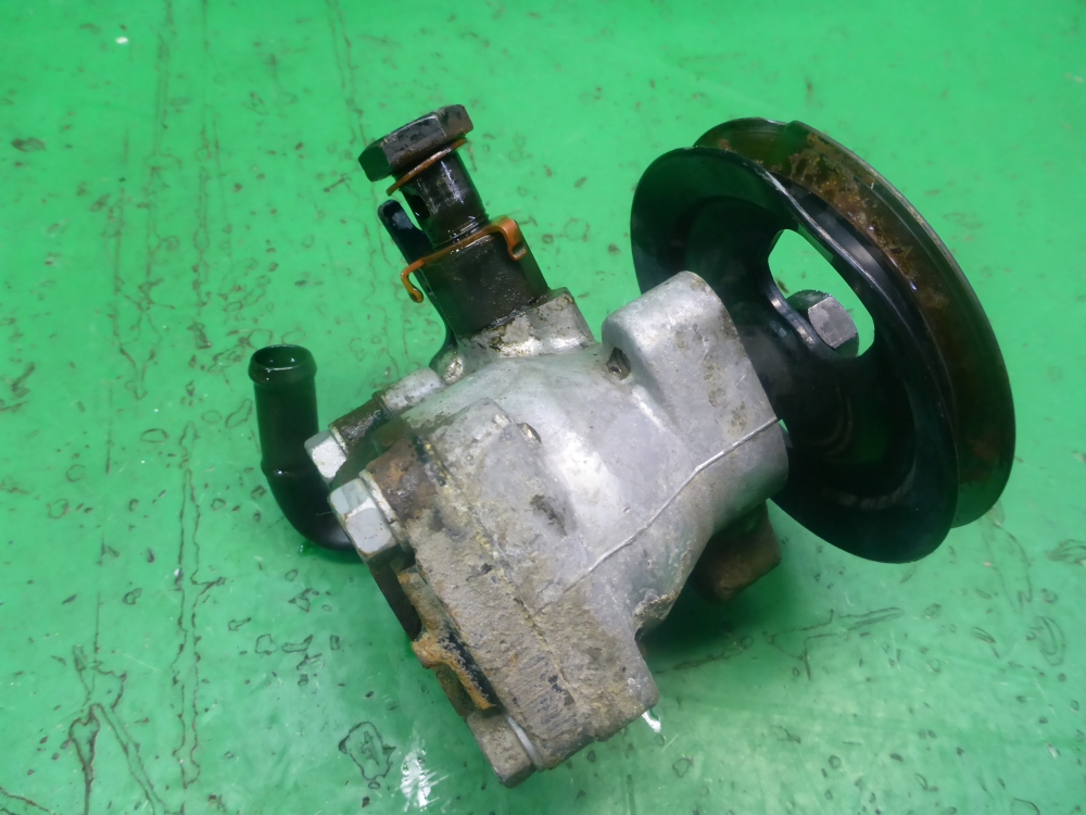 Насос ГУР (гидроусилитель руля)