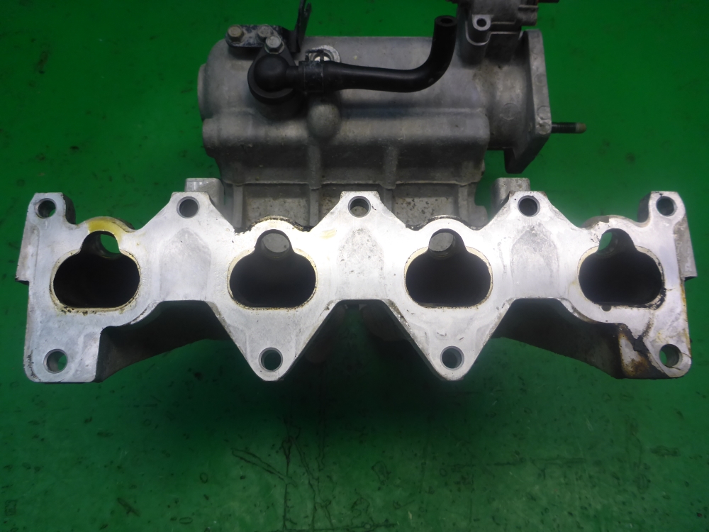 Коллектор впускной