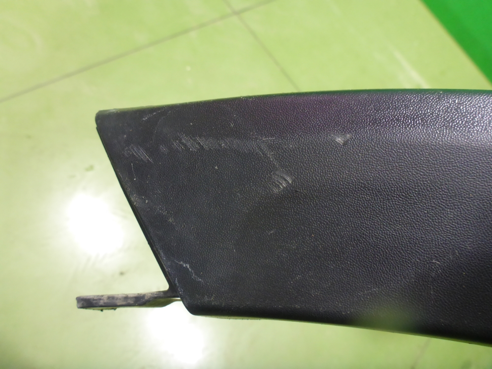 Накладка заднего крыла правого