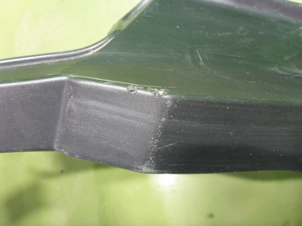 Накладка заднего крыла правого