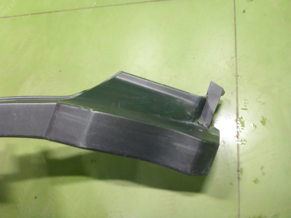 Накладка заднего крыла правого