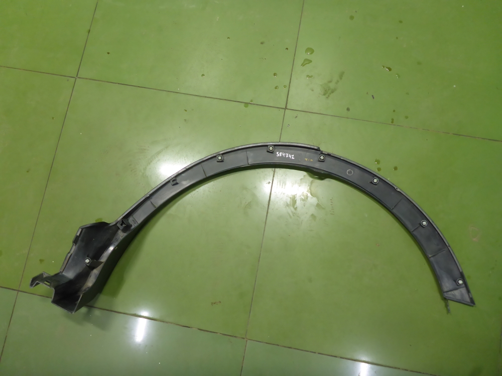 Накладка заднего крыла правого