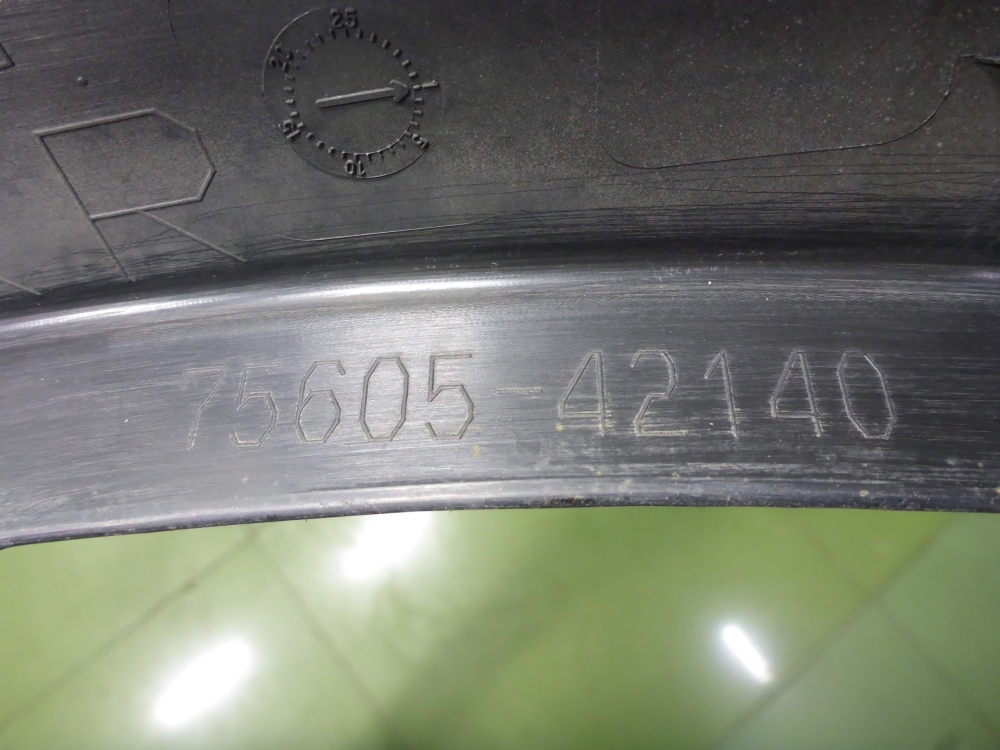 Накладка заднего крыла правого