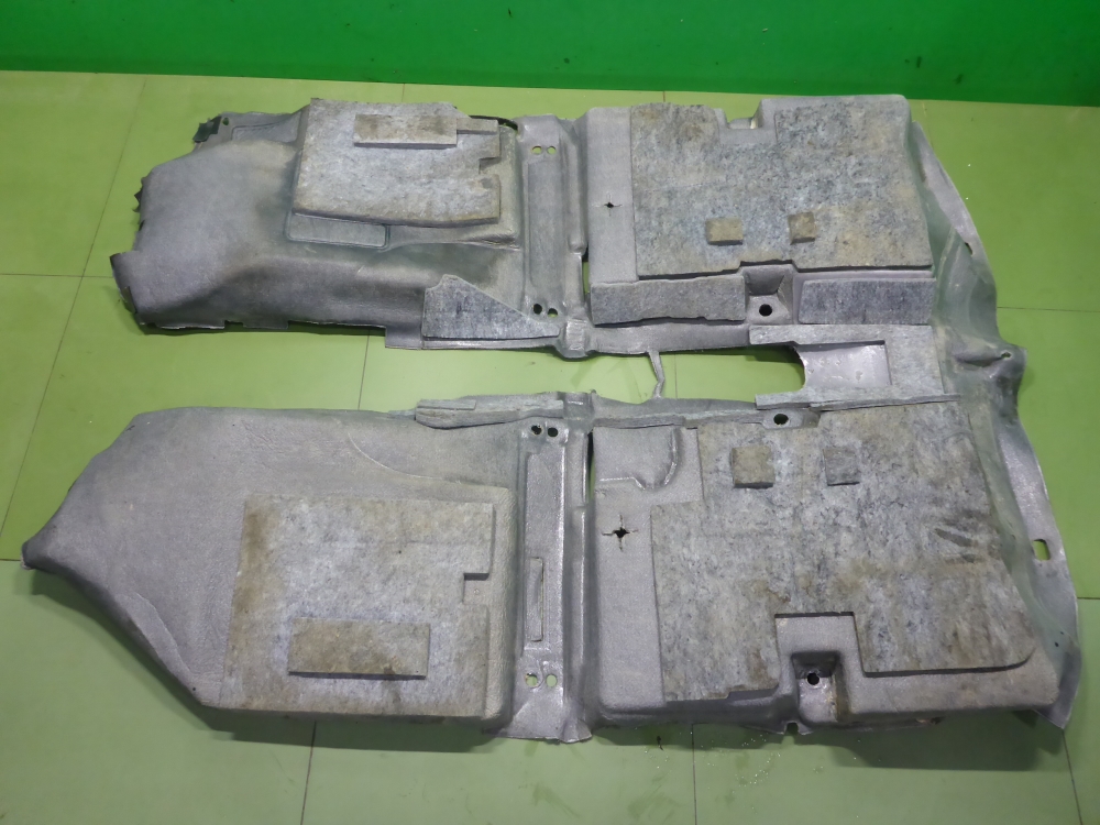 Покрытие напольное (ковролин)