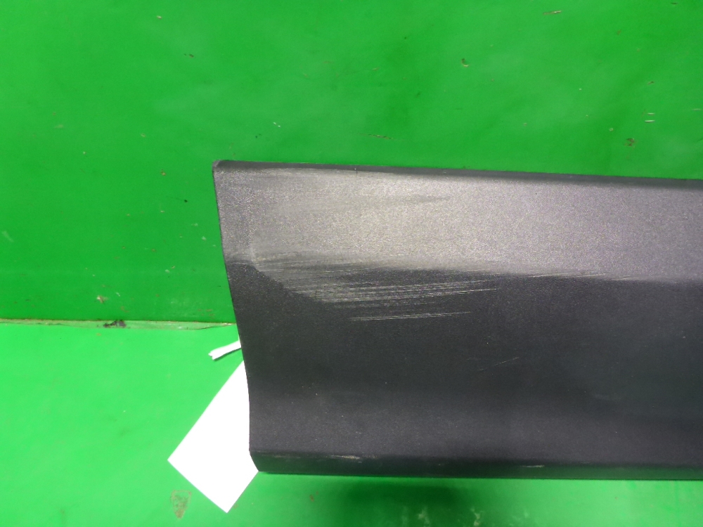 Накладка двери задней правой