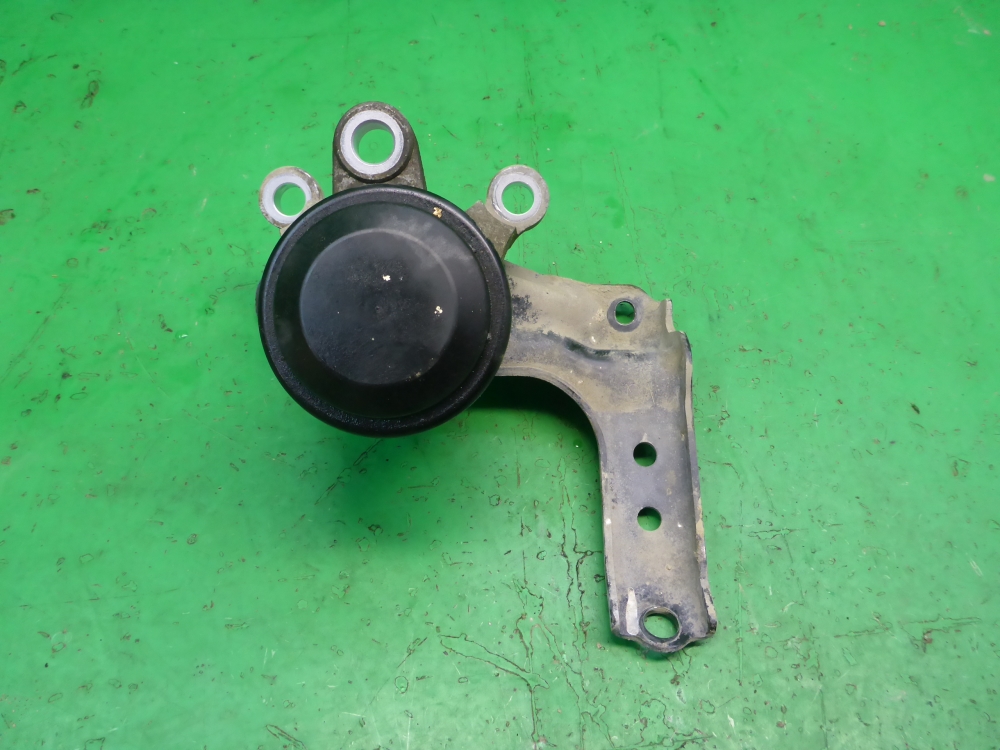 Опора двигателя правая