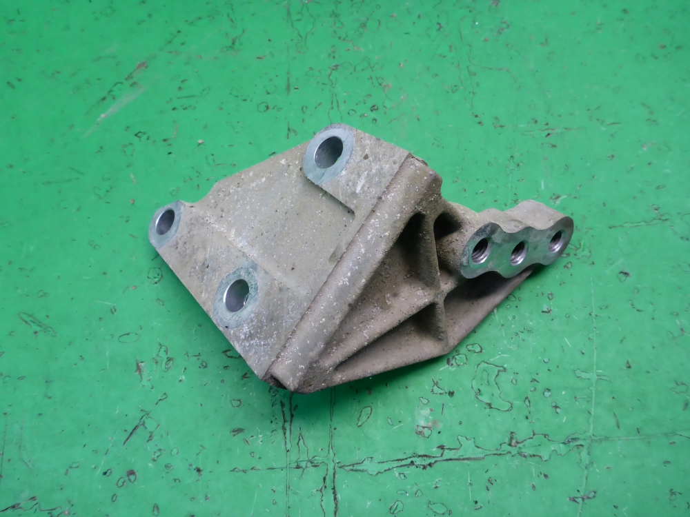 Кронштейн КПП