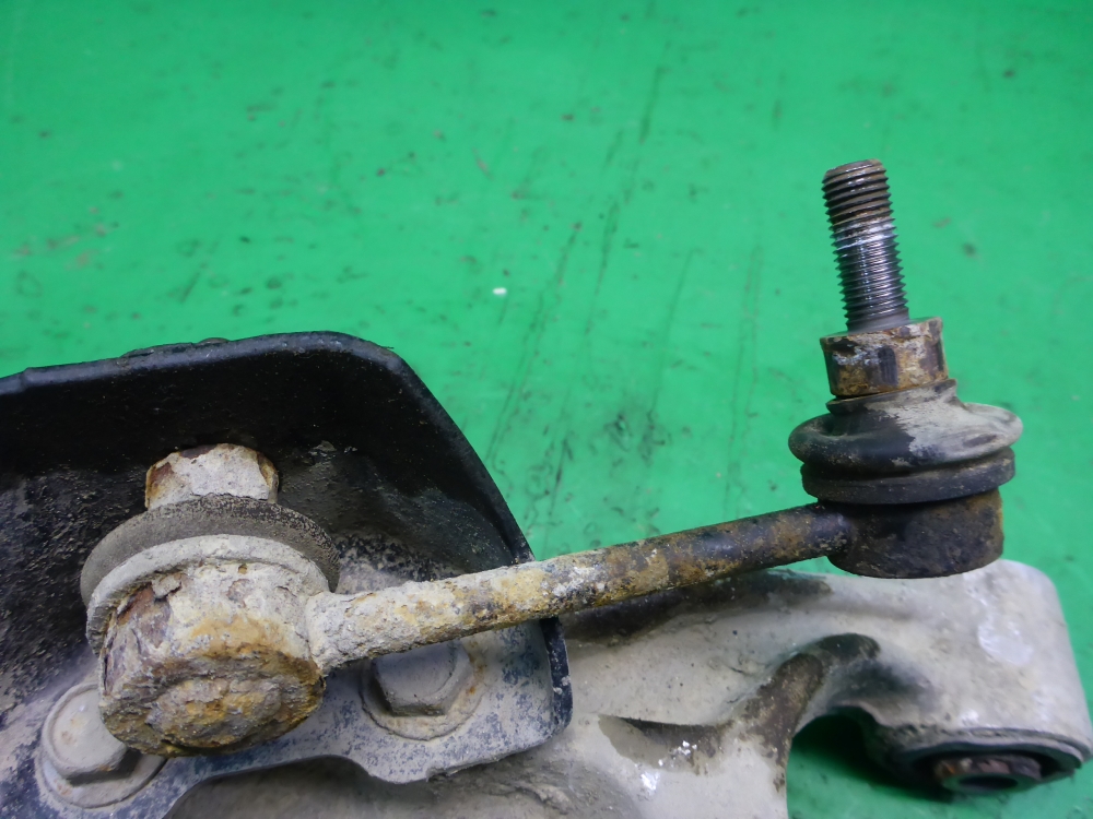 Рычаг задний правый