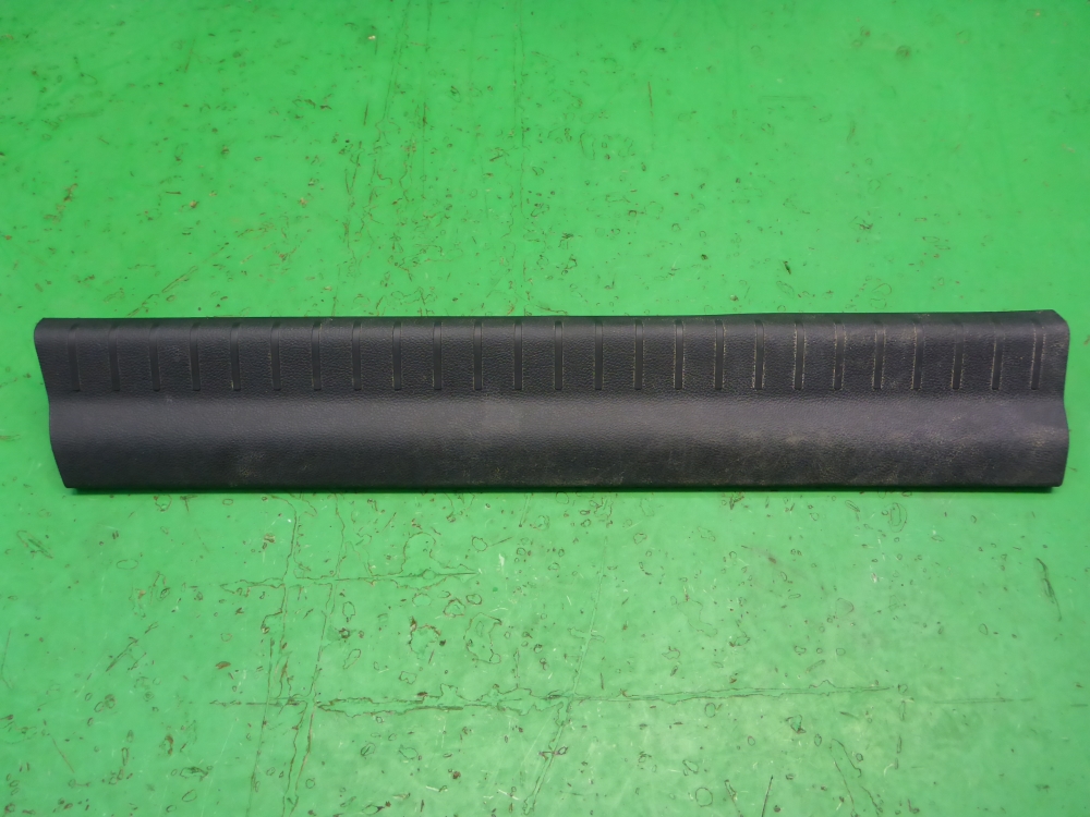 Накладка порога (внутренняя)