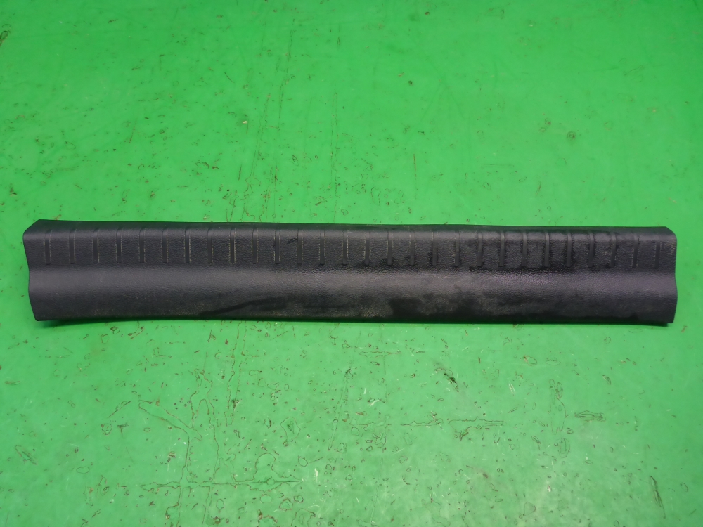 Накладка порога (внутренняя)