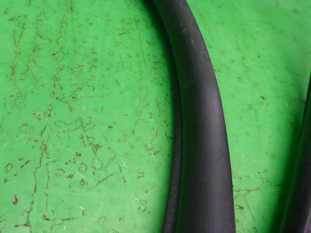 Уплотнитель двери