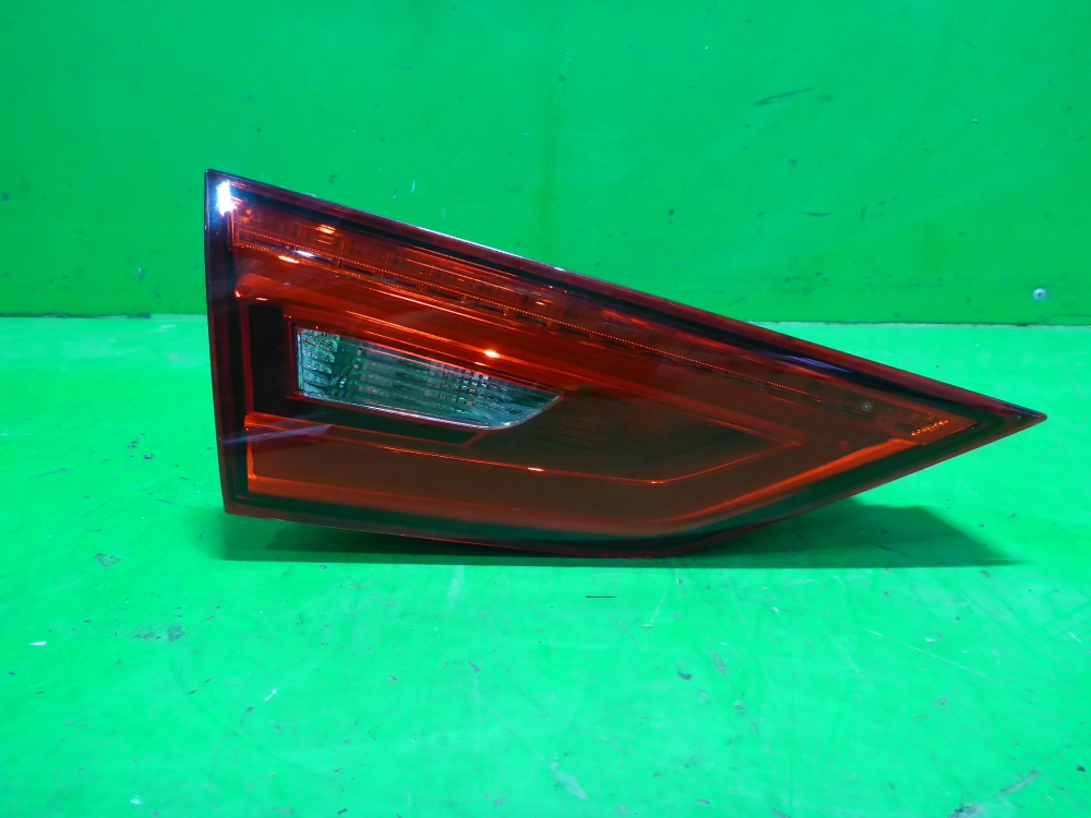 Фонарь задний внутренний левый