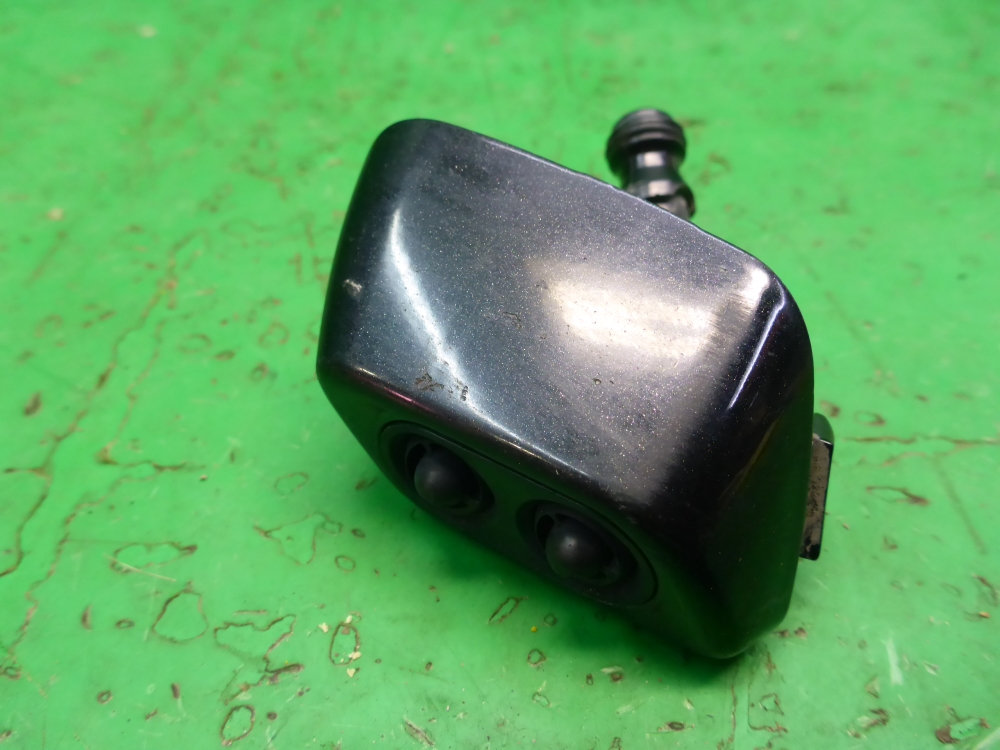 Форсунка омывателя фары