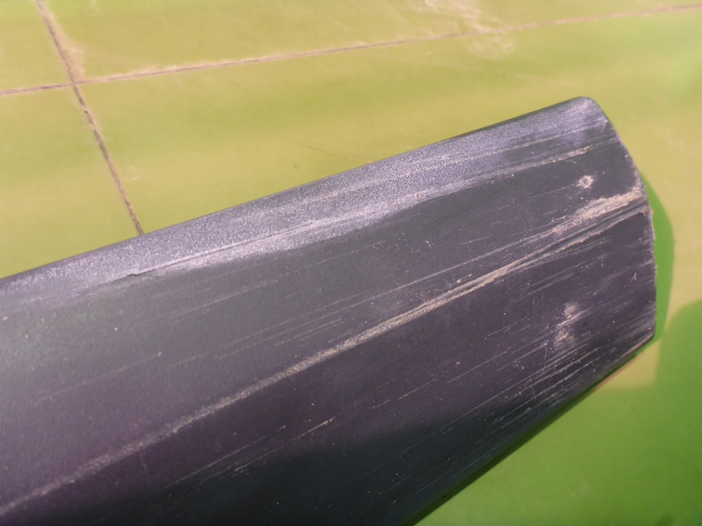 Накладка двери передней левой