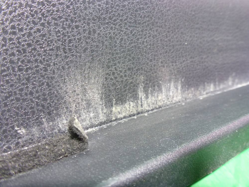 Обшивка багажника