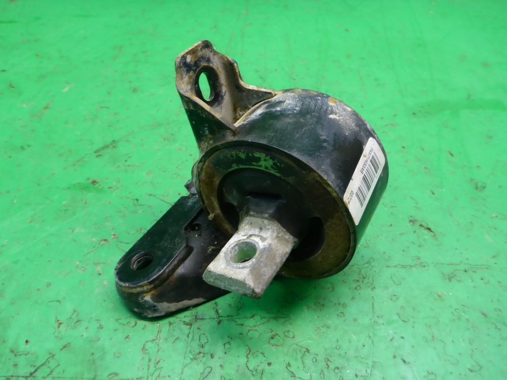 Опора КПП левая