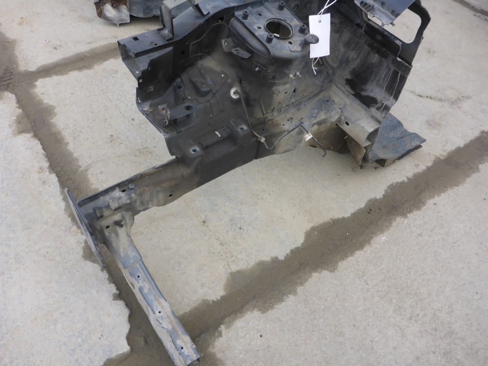 Лонжерон передний правый