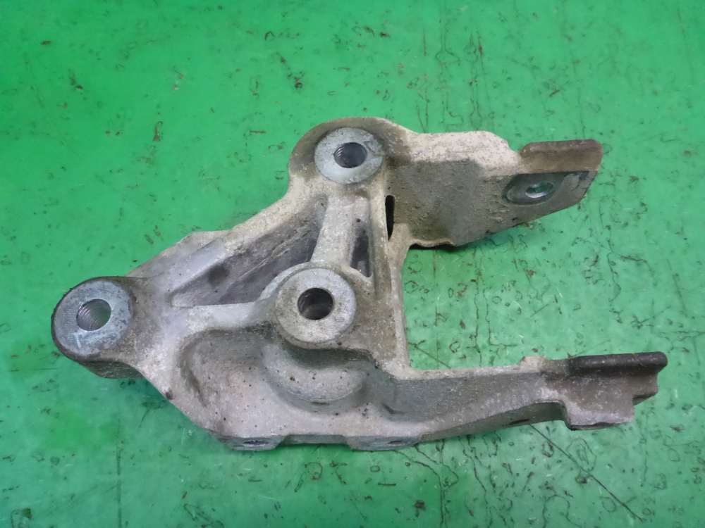 Кронштейн КПП