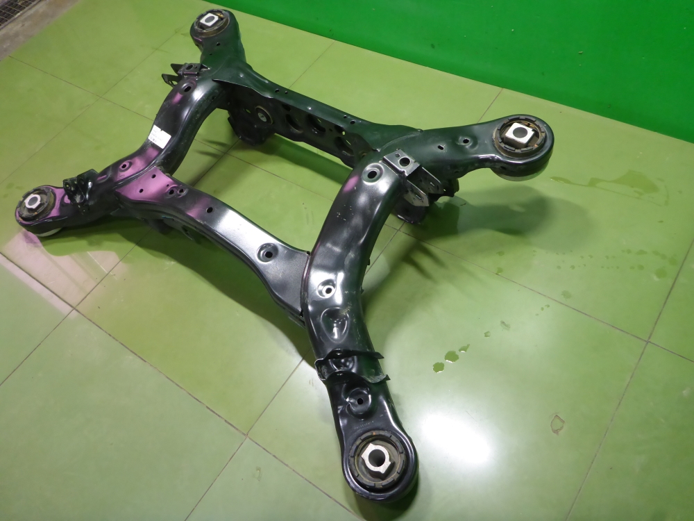 Балка задняя