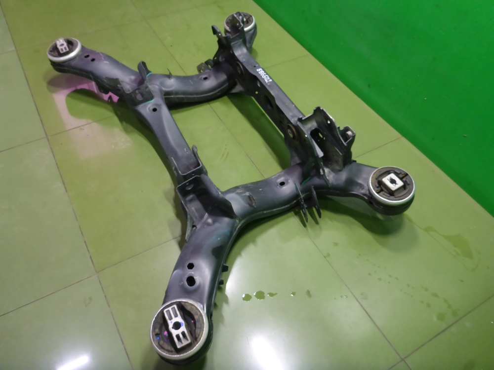 Балка задняя