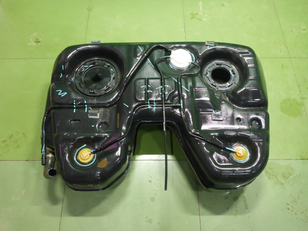 Бак топливный