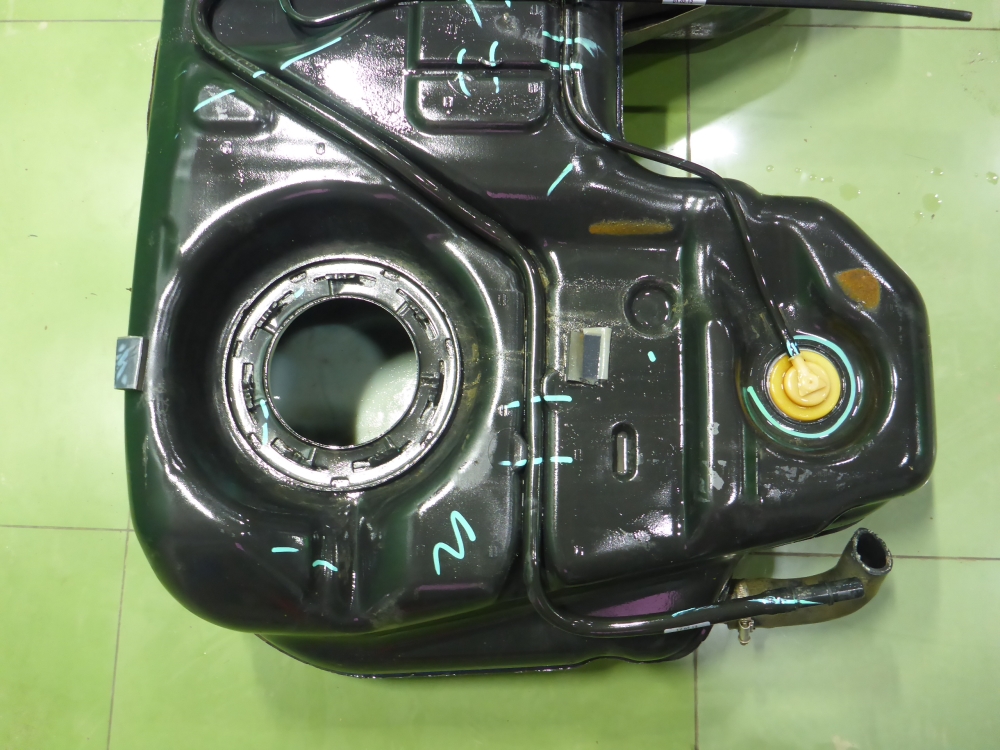 Бак топливный