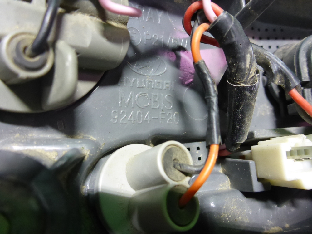 Фонарь задний внутренний правый