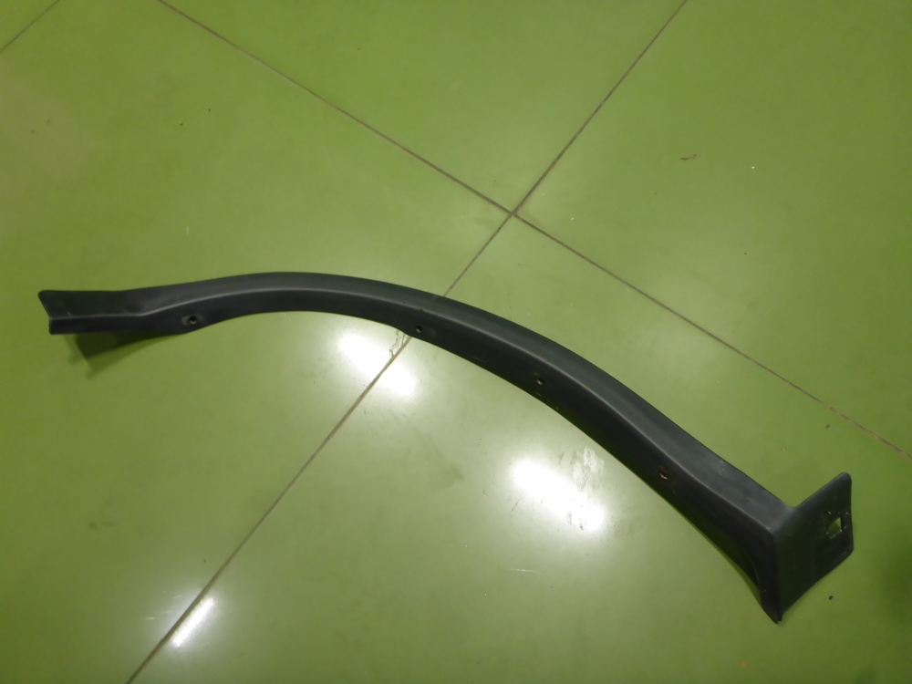 Накладка заднего крыла правого