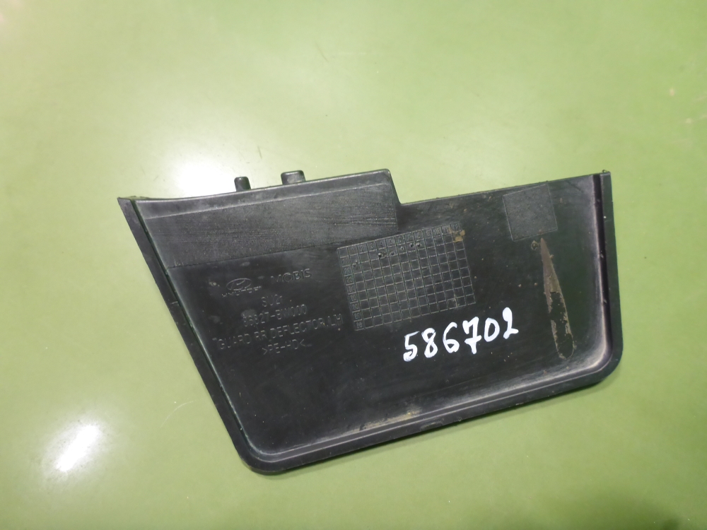 Брызговик задний левый