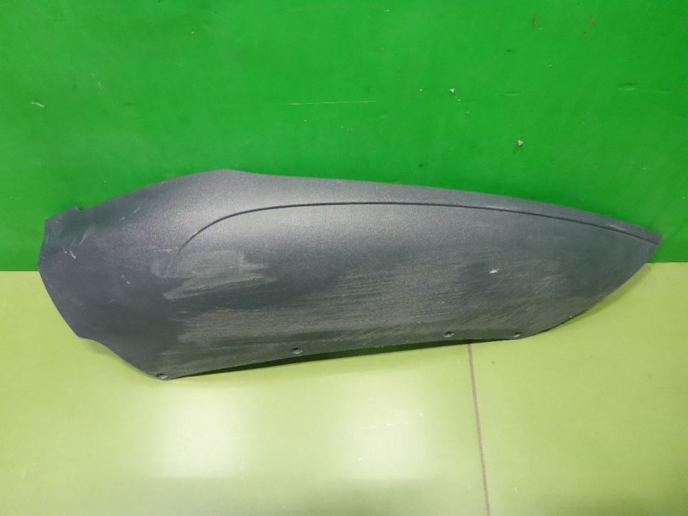 Накладка переднего бампера правая