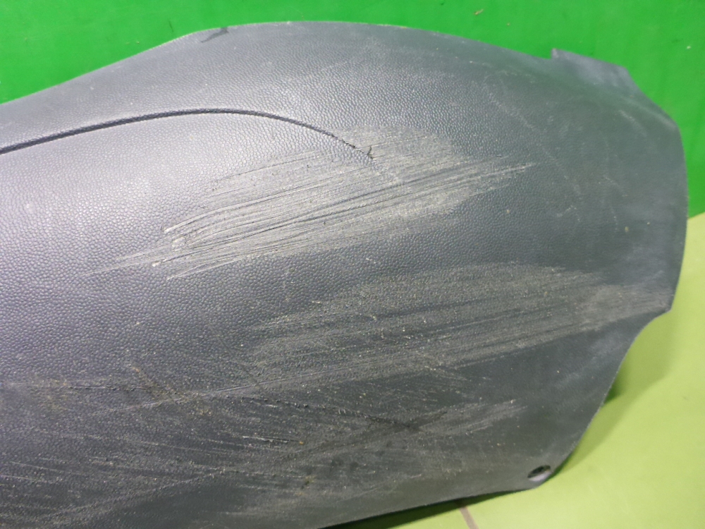 Накладка переднего бампера левая