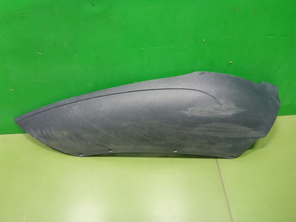 Накладка переднего бампера левая