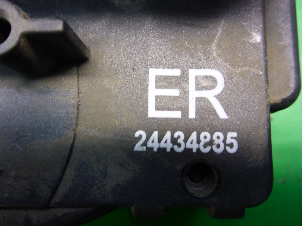 Замок двери передней правой