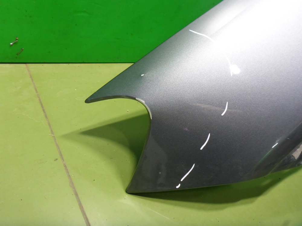 Крыло переднее левое