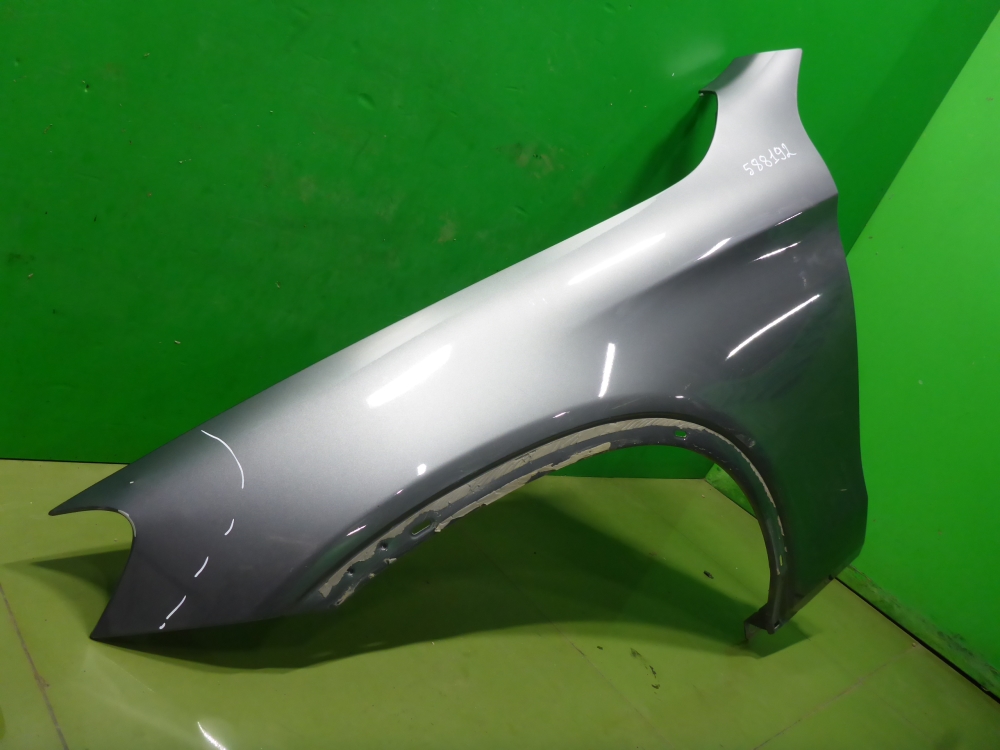 Крыло переднее левое