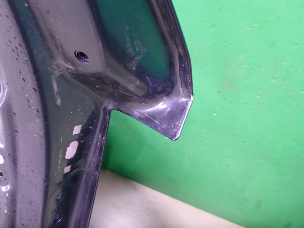 Дверь багажника