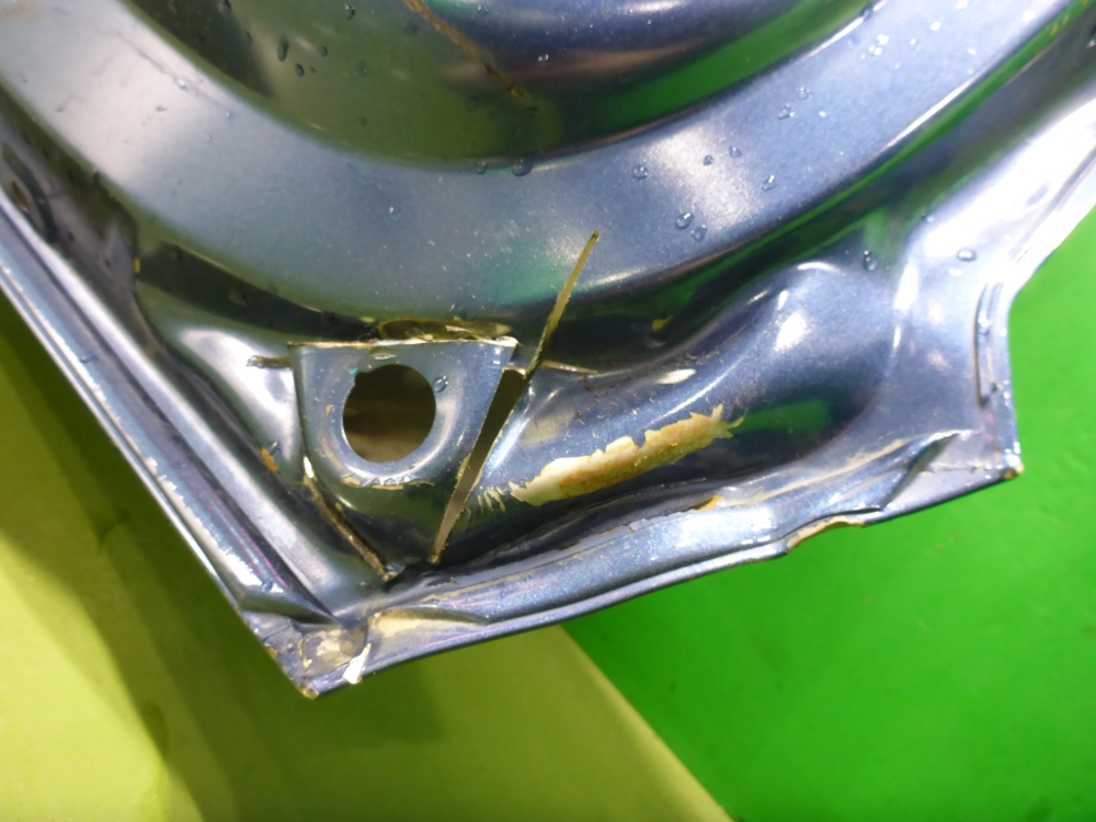 Дверь багажника