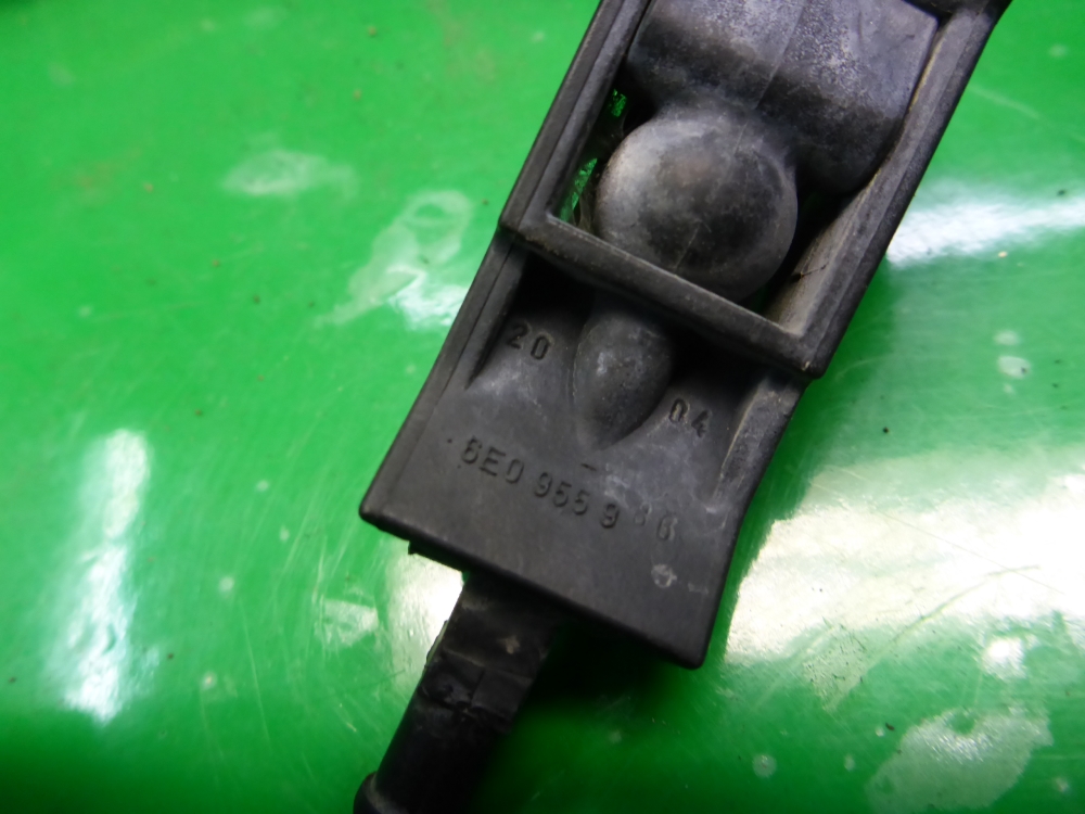 Форсунка омывателя лобового стекла