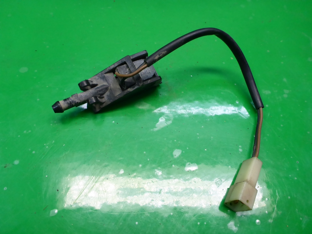 Форсунка омывателя лобового стекла