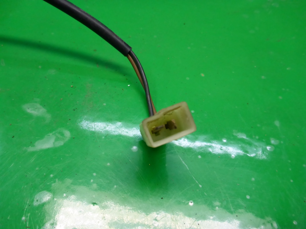 Форсунка омывателя лобового стекла