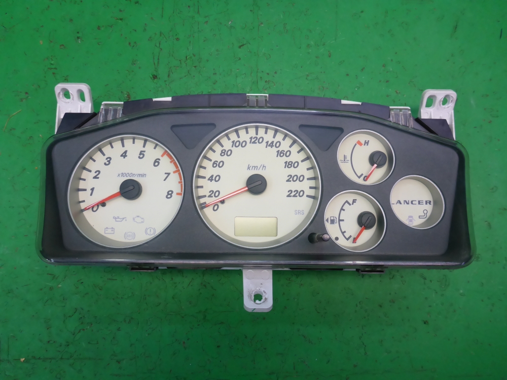 Панель приборов