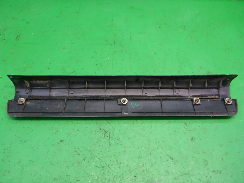 Накладка порога (внутренняя)