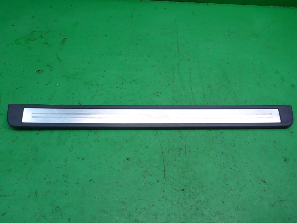 Накладка порога (внутренняя)