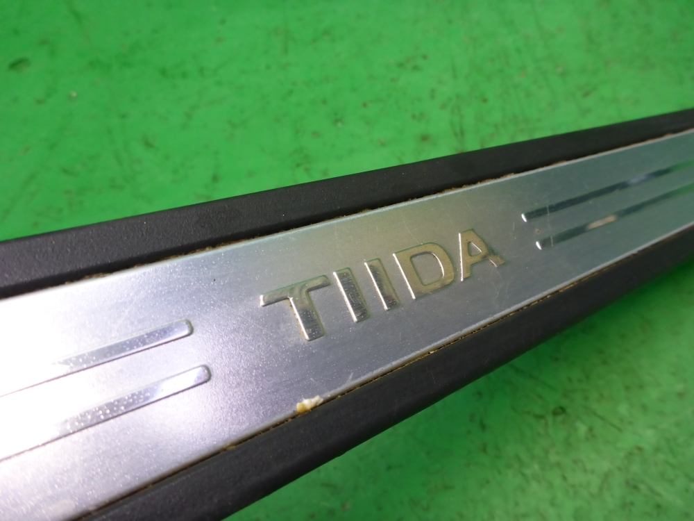 Накладка порога (внутренняя)