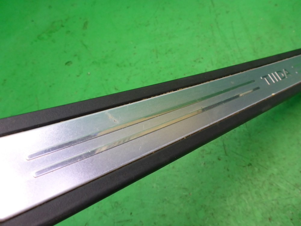 Накладка порога (внутренняя)