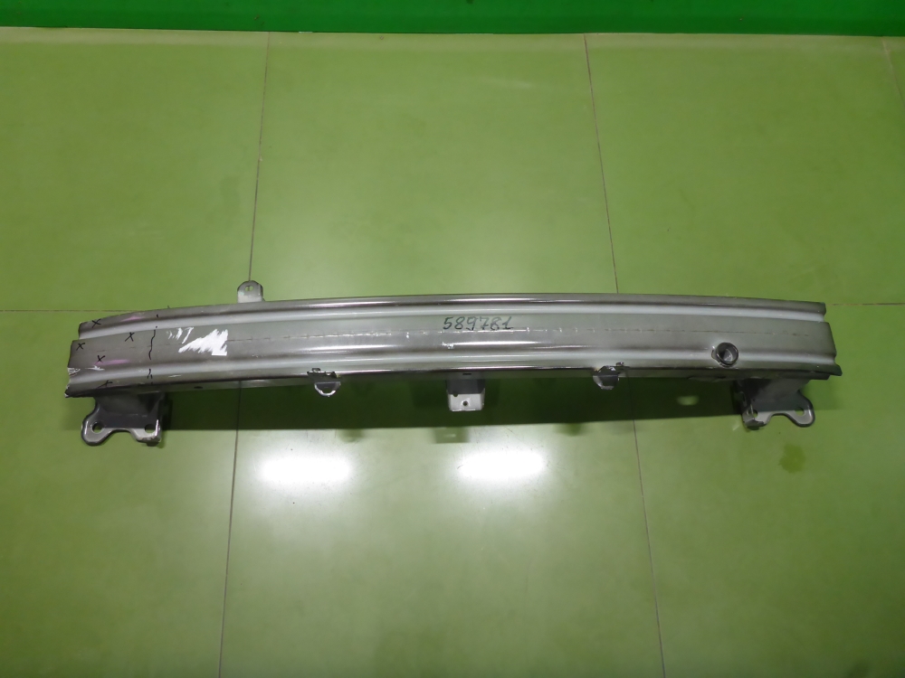 Усилитель переднего бампера