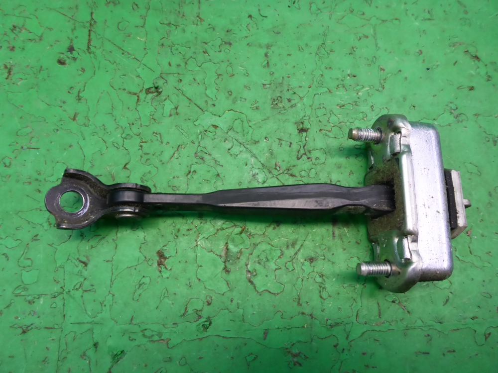 Ограничитель двери